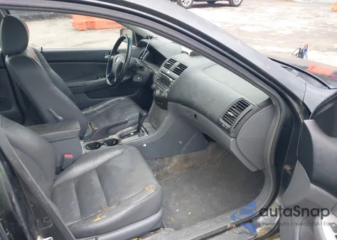 2003 Honda Accord 2.4 Ex z USA, uszkodzony, nr VIN 1HGCM56613A146496